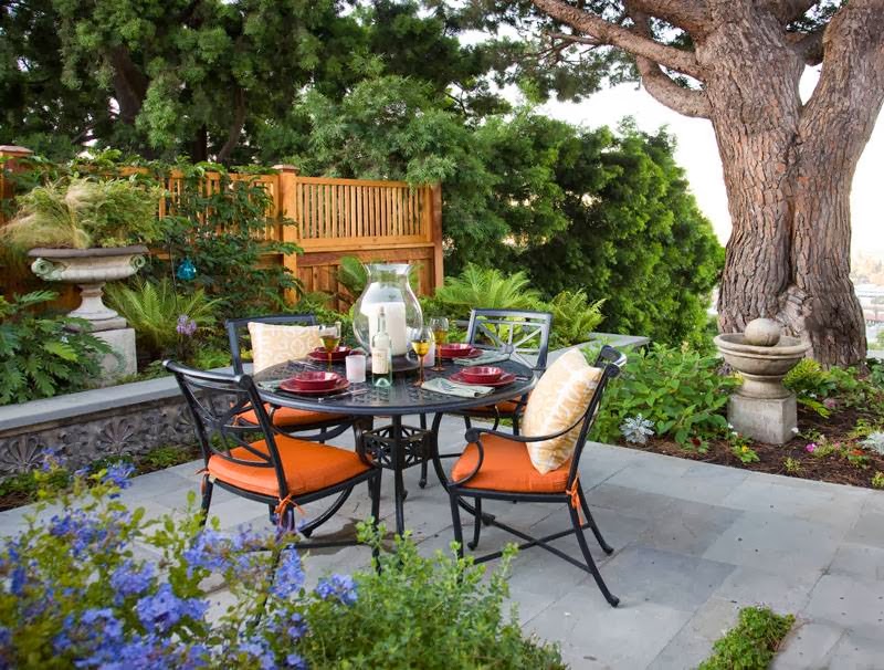 Beautiful custom outdoor landscape by Sage Outdoor Designs on Adams Avenue, San Diego.